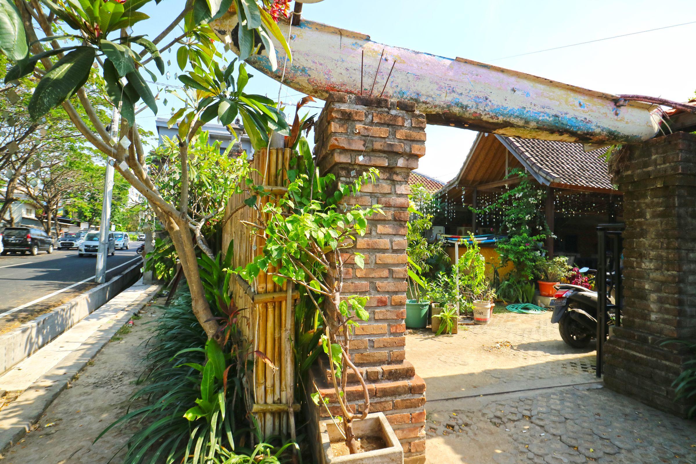 Indopurejoy House - Komala Indah Cottages Кута Екстер'єр фото